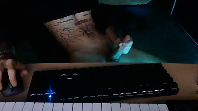 Snapshot of Kryk97 chatting on February 2, 2026, 11:37 pm Kryk97 online show from February 2, 2026, 11:37 pm