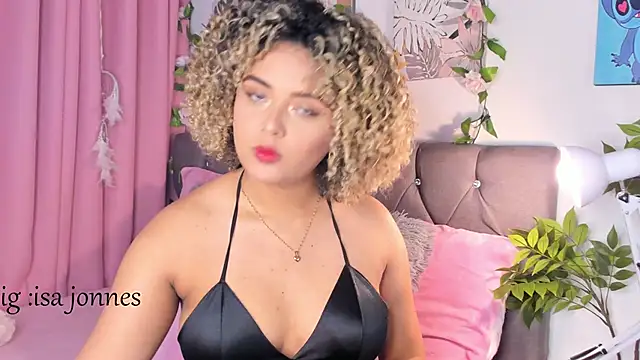 Snapshot of isajonnes18 chatting on February 7, 2026, 10:29 pm isajonnes18 online show from February 7, 2026, 10:29 pm