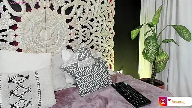 Anseru  online show from March 6, 2026, 1:06 pm