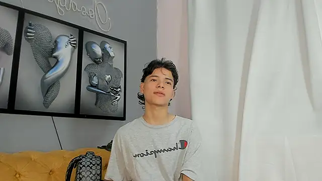 camillo virgil online show from October 28, 2025, 10:58 am