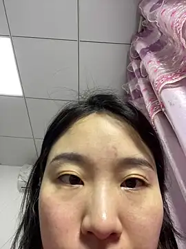 Y2Luvk online show from February 26, 2026, 6:19 pm