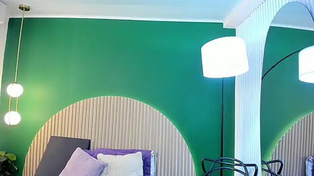 Snapshot of halleylorens chatting on December 5, 2025, 7:12 pm halleylorens online show from December 5, 2025, 7:12 pm