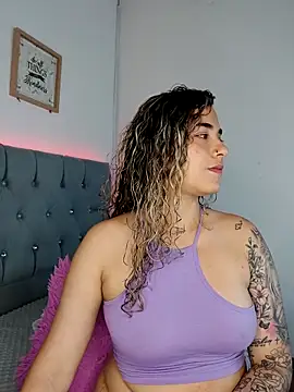 Snapshot of Miss-Melina chatting on September 24, 2025, 10:38 pm Miss-Melina online show from September 24, 2025, 10:38 pm