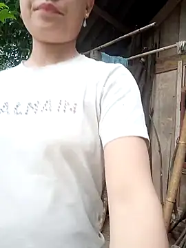 Snapshot of Ruaiuoi chatting on April 11, 2026, 12:07 am Ruaiuoi online show from April 11, 2026, 12:07 am