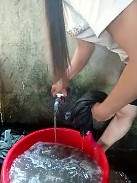 Snapshot of Ruaiuoi chatting on April 7, 2026, 6:26 am Ruaiuoi online show from April 7, 2026, 6:26 am