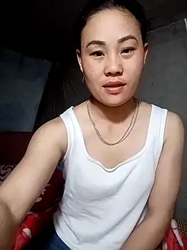 Snapshot of Ruaiuoi chatting on February 28, 2026, 7:24 pm Ruaiuoi online show from February 28, 2026, 7:24 pm