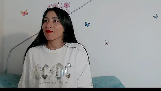 angelyxs online show from November 11, 2025, 8:03 pm