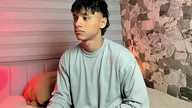 Snapshot of ZYZZ1312 chatting on February 16, 2026, 3:38 am ZYZZ1312 online show from February 16, 2026, 3:38 am