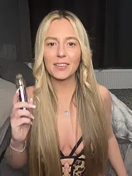 Snapshot of sammie-99 chatting on March 2, 2026, 8:38 pm sammie-99 online show from March 2, 2026, 8:38 pm