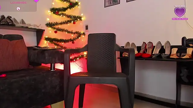 Snapshot of valery_14_ chatting on November 20, 2025, 7:14 pm valery 14 online show from November 20, 2025, 7:14 pm