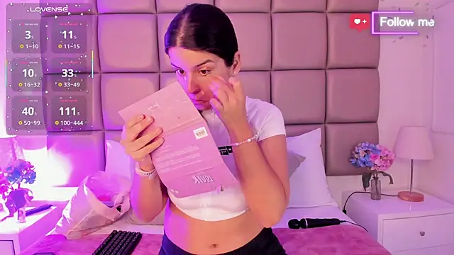 Snapshot of MiaMillers1 chatting on January 16, 2026, 11:25 am MiaMillers1 online show from January 16, 2026, 11:25 am