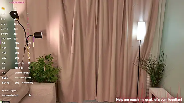 Snapshot of lisabaus chatting on February 6, 2026, 7:15 am lisabaus online show from February 6, 2026, 7:15 am