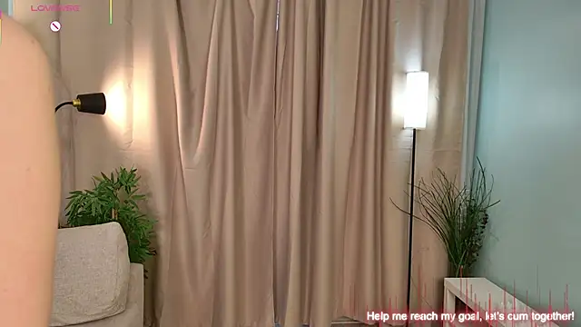 Snapshot of lisabaus chatting on February 10, 2026, 7:40 am lisabaus online show from February 10, 2026, 7:40 am