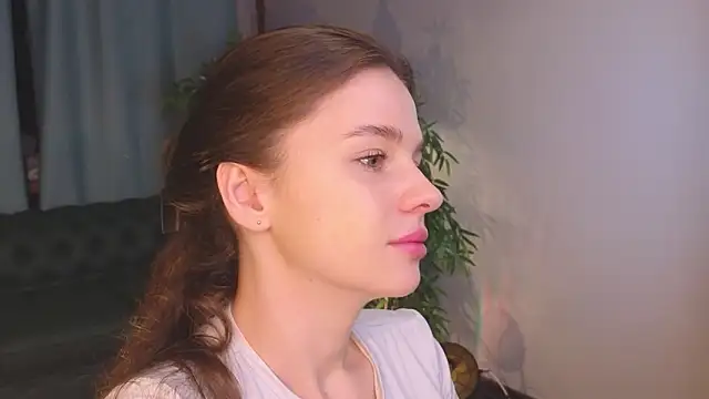 Olivia Farrell online show from February 10, 2026, 12:37 pm