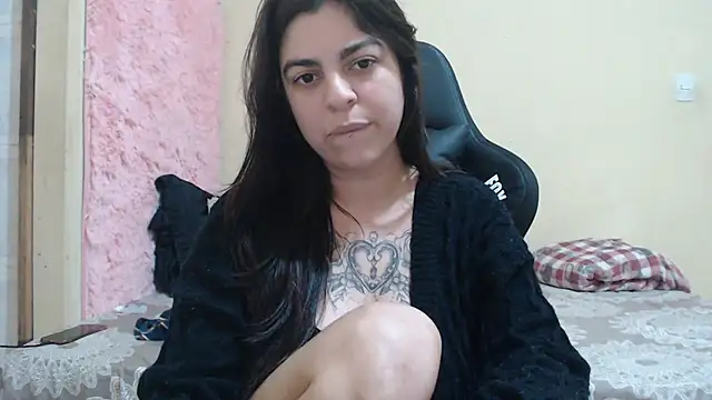 ayanahot  online show from October 2, 2025, 1:14 pm