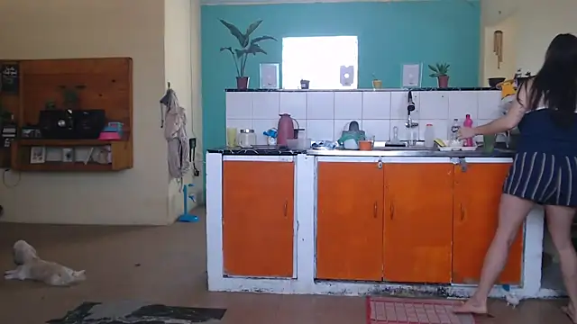 ayanahot  online show from September 19, 2025, 12:31 pm