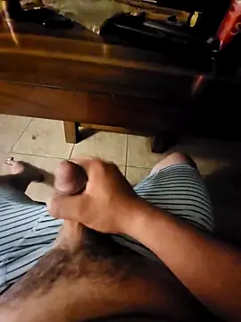 Snapshot of Biglou97 chatting on April 9, 2026, 7:14 am Biglou97 online show from April 9, 2026, 7:14 am