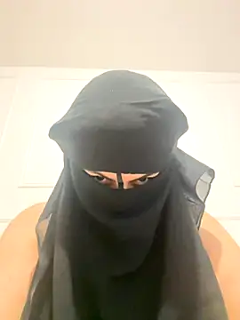 Snapshot of Moroccanbigass chatting on October 23, 2025, 1:48 am Moroccanbigass online show from October 23, 2025, 1:48 am