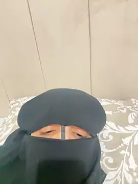 Snapshot of Moroccanbigass chatting on September 14, 2025, 8:20 pm Moroccanbigass online show from September 14, 2025, 8:20 pm