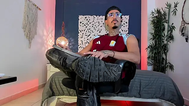 Donovan Desmond online show from March 4, 2026, 2:52 am