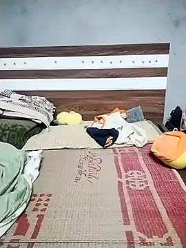 Mie rose online show from November 15, 2025, 2:10 pm