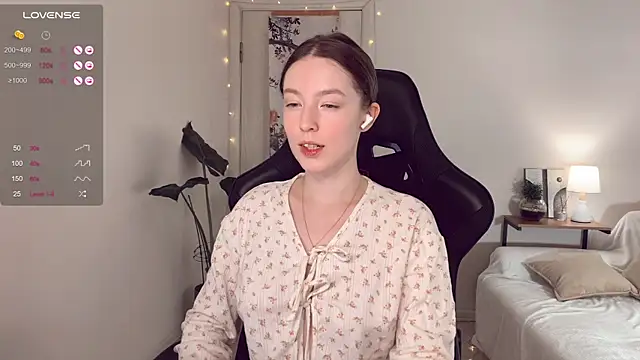 Snapshot of lucky13___ chatting on January 13, 2026, 9:19 pm lucky13 online show from January 13, 2026, 9:19 pm