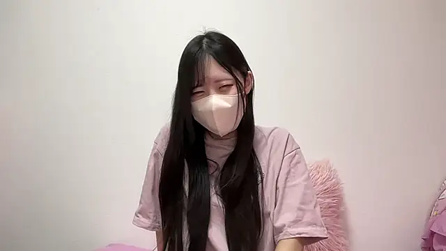 Snapshot of noa_uxu chatting on October 16, 2025, 2:20 am noa uxu online show from October 16, 2025, 2:20 am