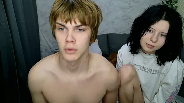 Snapshot of Bonnie_And_C1yde chatting on February 7, 2026, 2:14 pm Bonnie And C1yde online show from February 7, 2026, 2:14 pm