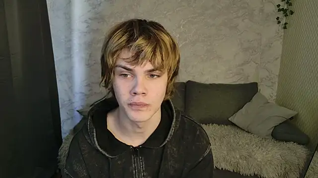 Snapshot of Bonnie_And_C1yde chatting on March 28, 2026, 5:19 am Bonnie And C1yde online show from March 28, 2026, 5:19 am