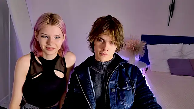 Bonnie And C1yde online show from November 15, 2025, 5:06 pm