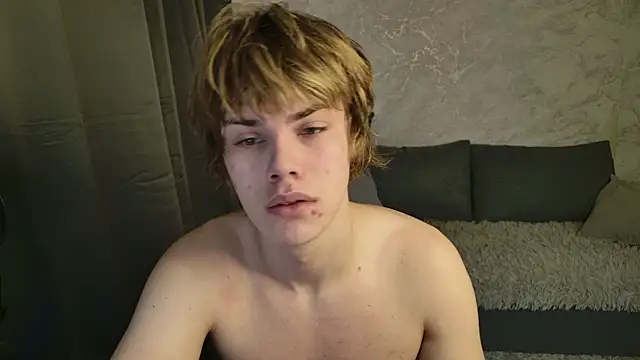 Snapshot of Bonnie_And_C1yde chatting on March 4, 2026, 5:04 am Bonnie And C1yde online show from March 4, 2026, 5:04 am