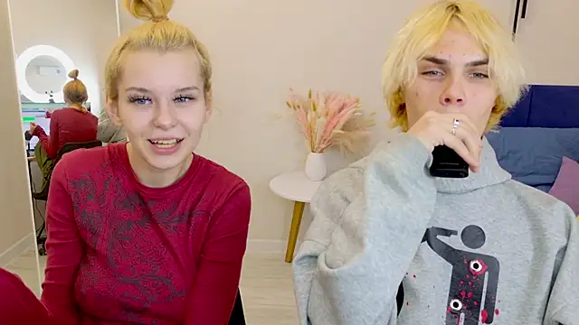 Bonnie And C1yde online show from September 28, 2025, 5:09 pm