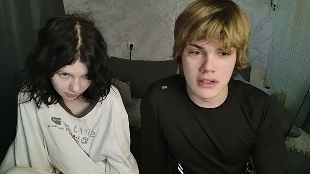 Snapshot of Bonnie_And_C1yde chatting on March 31, 2026, 5:09 am Bonnie And C1yde online show from March 31, 2026, 5:09 am