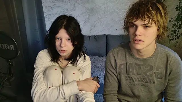 Snapshot of Bonnie_And_C1yde chatting on March 15, 2026, 5:14 am Bonnie And C1yde online show from March 15, 2026, 5:14 am