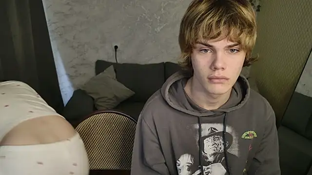 Snapshot of Bonnie_And_C1yde chatting on April 5, 2026, 5:14 am Bonnie And C1yde online show from April 5, 2026, 5:14 am