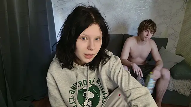 Snapshot of Bonnie_And_C1yde chatting on March 21, 2026, 8:19 am Bonnie And C1yde online show from March 21, 2026, 8:19 am