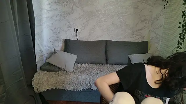 Snapshot of Bonnie_And_C1yde chatting on March 18, 2026, 5:10 am Bonnie And C1yde online show from March 18, 2026, 5:10 am