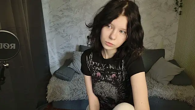 Snapshot of Bonnie_And_C1yde chatting on April 4, 2026, 5:03 am Bonnie And C1yde online show from April 4, 2026, 5:03 am