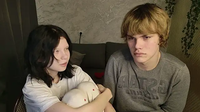 Snapshot of Bonnie_And_C1yde chatting on March 16, 2026, 5:04 am Bonnie And C1yde online show from March 16, 2026, 5:04 am