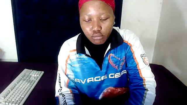 Snapshot of BUNNYCHOWX28 chatting on November 17, 2025, 12:53 pm BUNNYCHOWX28 online show from November 17, 2025, 12:53 pm