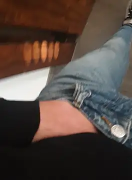 Rulbos33 online show from October 1, 2025, 2:43 pm