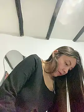 Snapshot of Sara-cooper2 chatting on May 6, 2026, 12:31 pm Sara-cooper2 online show from May 6, 2026, 12:31 pm