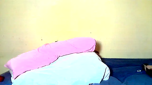 AnnabigpussyXO online show from May 11, 2026, 10:27 am