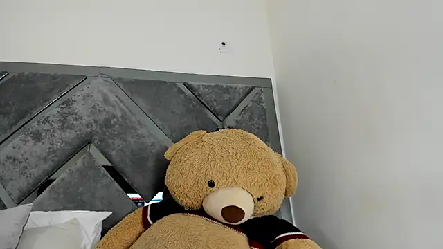 Snapshot of Sweet_Salome1 chatting on October 27, 2025, 2:07 pm Sweet Salome1 online show from October 27, 2025, 2:07 pm