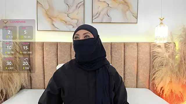 azza   online show from November 11, 2025, 12:22 pm