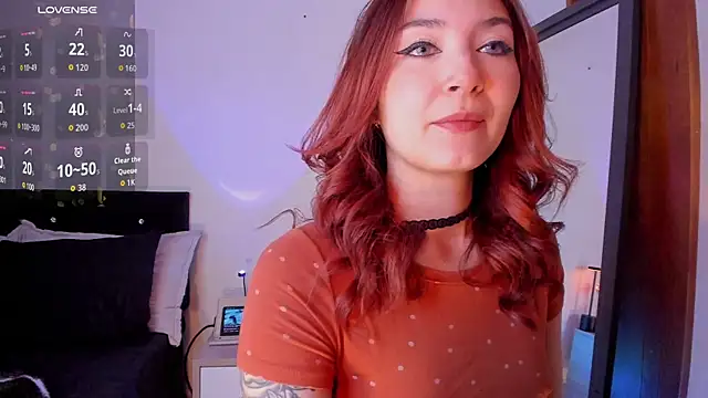 Isis-Blaze online show from December 18, 2025, 8:01 pm