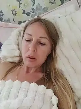 LunaSugarX online show from September 30, 2025, 9:26 am