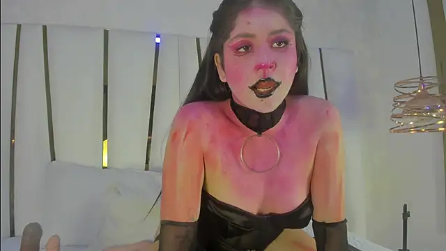 bonnie sm online show from October 24, 2025, 7:35 pm