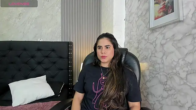 Snapshot of alicy__torres chatting on April 23, 2026, 12:11 pm alicy torres online show from April 23, 2026, 12:11 pm