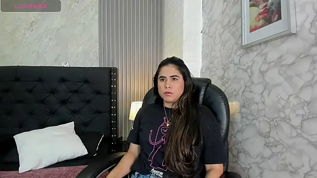 Snapshot of alicy__torres chatting on April 23, 2026, 12:29 pm alicy torres online show from April 23, 2026, 12:29 pm